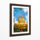 Buda dorado sosteniendo un loto | Cuadro decorativo de Canvas Lab