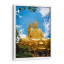 Buda dorado sosteniendo un loto | Cuadro decorativo de Canvas Lab