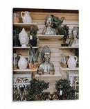 Plantas de interior y bustos de Buda colocados en estantes | Cuadro decorativo de Canvas Lab