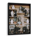 Plantas de interior y bustos de Buda colocados en estantes | Cuadro decorativo de Canvas Lab