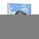 Formación rocosa con ilustraciones de Buda | Cuadro decorativo de Canvas Lab