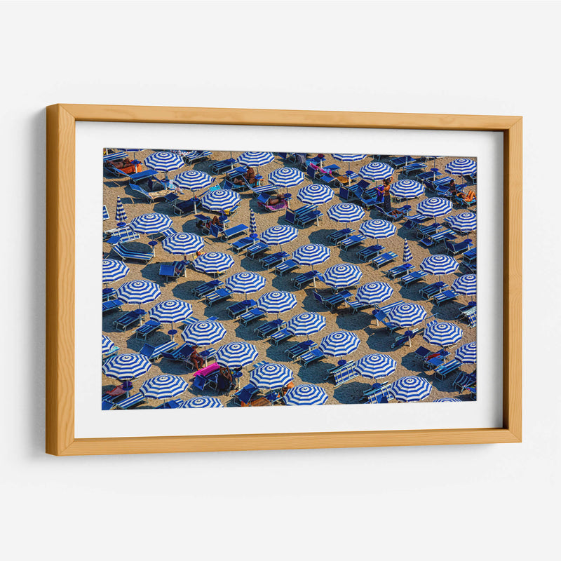 Día de playa con sombrillas | Cuadro decorativo de Canvas Lab