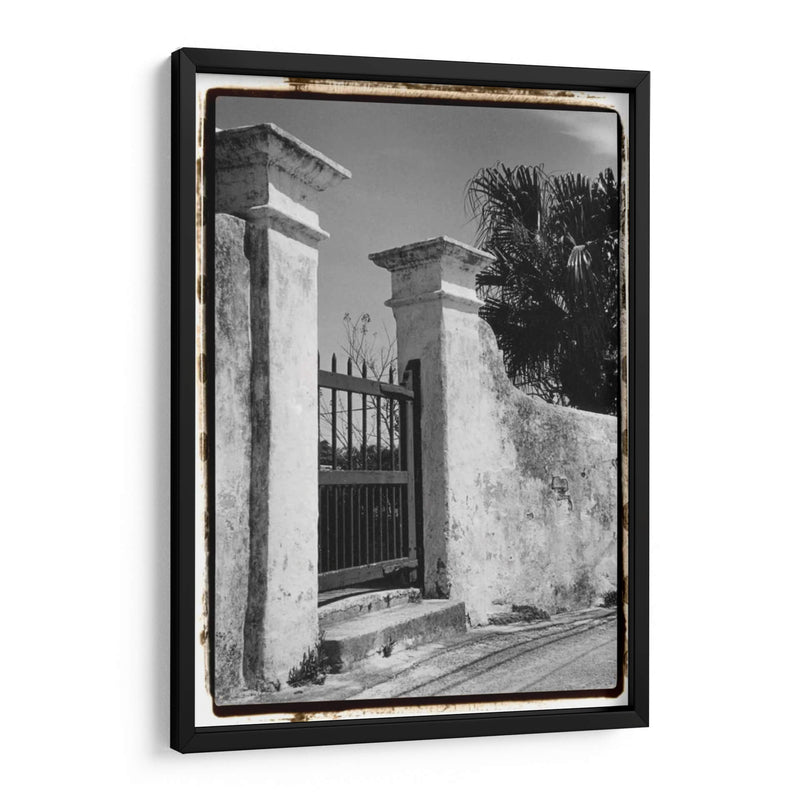 Antigua Puerta De Bermudas Ii - Laura DeNardo | Cuadro decorativo de Canvas Lab