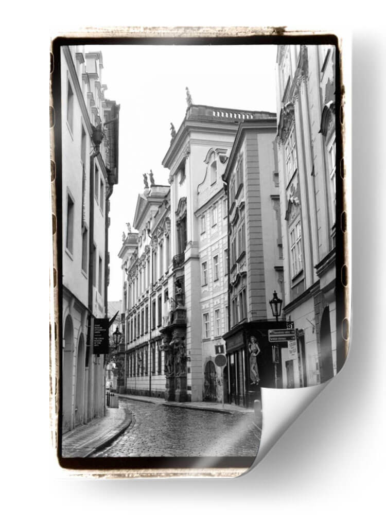 Las Calles De Praga Ii. - Laura DeNardo | Cuadro decorativo de Canvas Lab