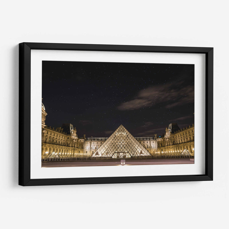 Museo de Louve bajo las estrellas | Cuadro decorativo de Canvas Lab