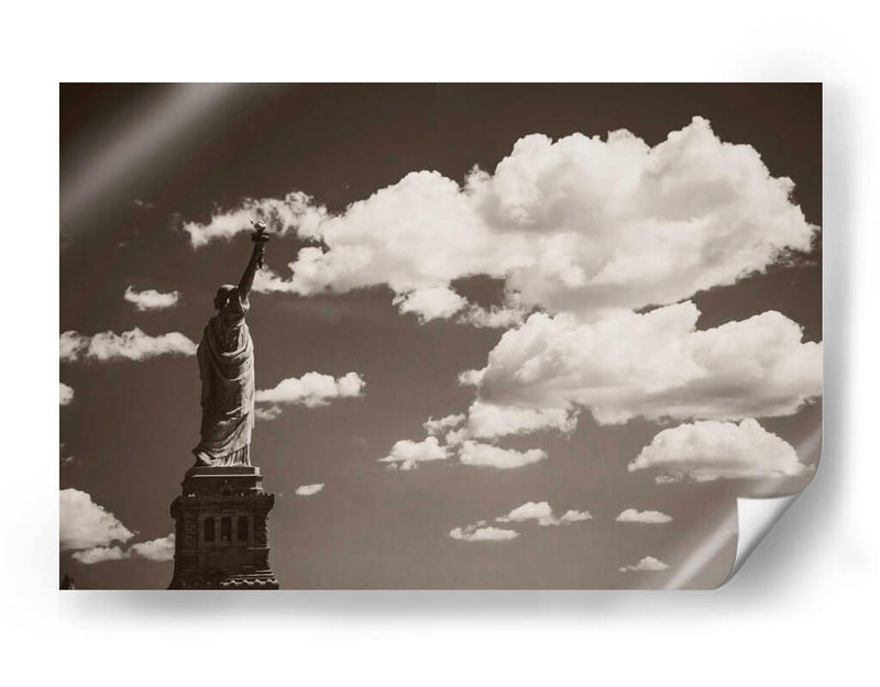 Libertad En Las Nubes - John Brooknam | Cuadro decorativo de Canvas Lab