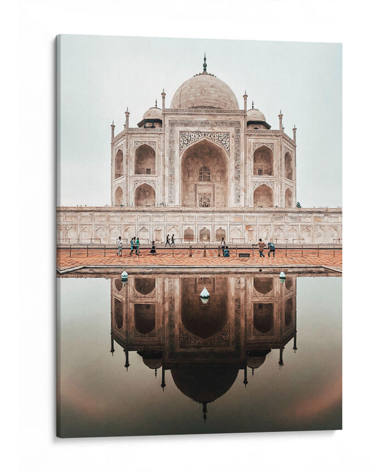 Taj Mahal con reflejo | Cuadro decorativo de Canvas Lab