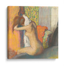 Mujer secándose después del baño - Edgar Degas | Cuadro decorativo de Canvas Lab