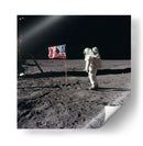 Buzz Aldrin saludando a la bandera estadounidense | Cuadro decorativo de Canvas Lab