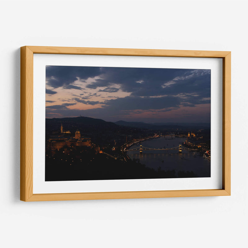 Atardecer en Budapest - Luis Rodrigo Magaña Andrade | Cuadro decorativo de Canvas Lab
