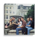 Friends by the fountain | Cuadro decorativo de Canvas Lab