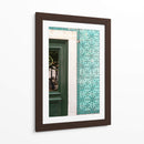 Puerta Verde con Azulejos Portugueses en Lisboa - Wandering Pixels Co. | Cuadro decorativo de Canvas Lab