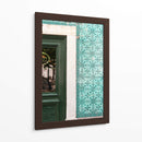 Puerta Verde con Azulejos Portugueses en Lisboa - Wandering Pixels Co. | Cuadro decorativo de Canvas Lab