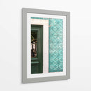 Puerta Verde con Azulejos Portugueses en Lisboa - Wandering Pixels Co. | Cuadro decorativo de Canvas Lab