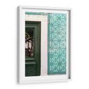 Puerta Verde con Azulejos Portugueses en Lisboa - Wandering Pixels Co. | Cuadro decorativo de Canvas Lab