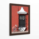 Bicicleta en colorida ventana de Valladolid Yucatán - Luis Rodrigo Magaña Andrade | Cuadro decorativo de Canvas Lab
