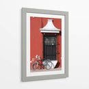 Bicicleta en colorida ventana de Valladolid Yucatán - Luis Rodrigo Magaña Andrade | Cuadro decorativo de Canvas Lab