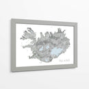 Isla - Mapa de Islandia en acuarela gris con etiquetas nativas - Rosana Laiz Blursbyai | Cuadro decorativo de Canvas Lab