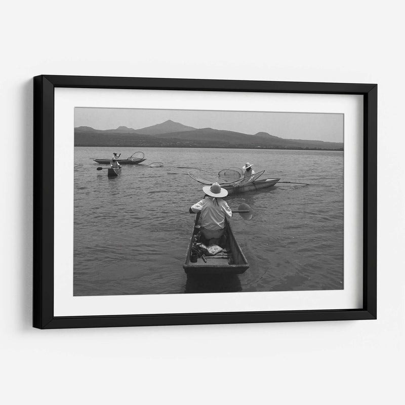 PESCADORES EN EL LAGO DE JANITZIO - ALEJANDRE PHOTOGRAPHY | Cuadro decorativo de Canvas Lab