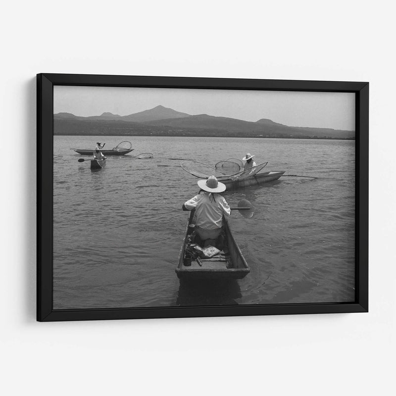PESCADORES EN EL LAGO DE JANITZIO - ALEJANDRE PHOTOGRAPHY | Cuadro decorativo de Canvas Lab