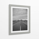 Valle de los Monolitos Monocromo II - Bethany Young | Cuadro decorativo de Canvas Lab