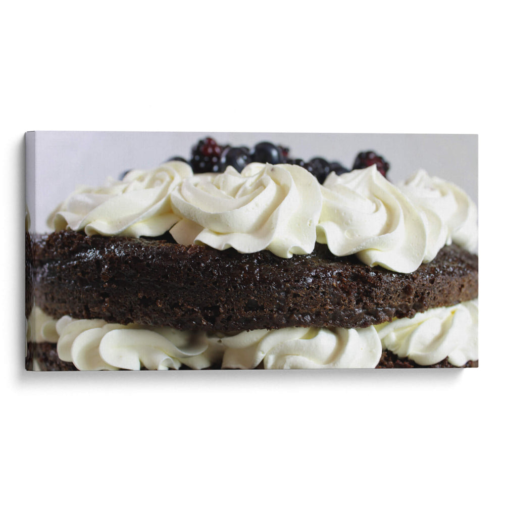 Pastel de chocolate con frutos y crema batida 1 - mem | Cuadro decorativo de Canvas Lab