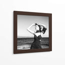 Modelo en la playa - Metin OTU | Cuadro decorativo de Canvas Lab