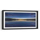 Reflejo nocturno en el lago | Cuadro decorativo de Canvas Lab