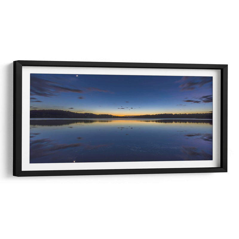 Reflejo nocturno en el lago | Cuadro decorativo de Canvas Lab