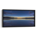 Reflejo nocturno en el lago | Cuadro decorativo de Canvas Lab