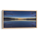Reflejo nocturno en el lago | Cuadro decorativo de Canvas Lab
