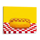 Perro caliente con mostaza amarilla a cuadros rojos - Alice Straker | Cuadro decorativo de Canvas Lab