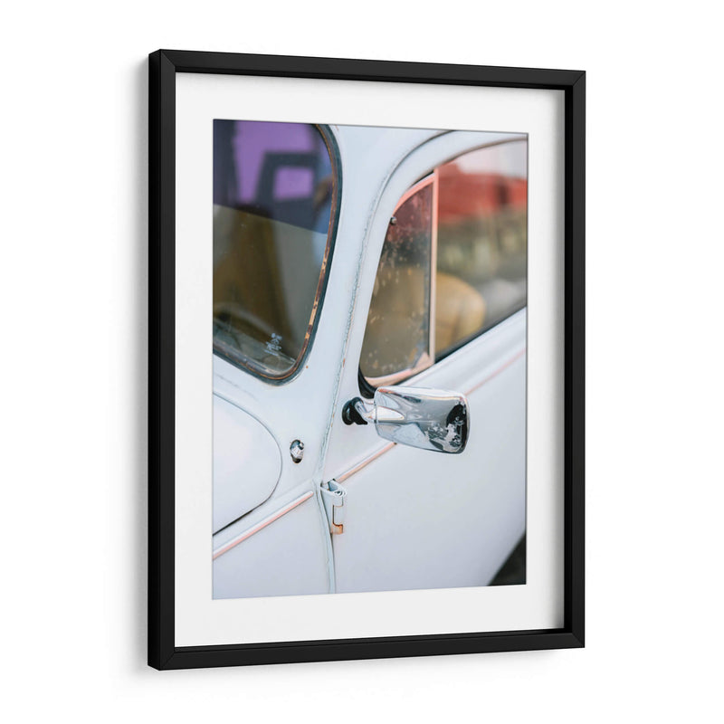 Un Volkswagen Beetle pastel en las calles de Oaxaca, México - Raisa Zwart | Cuadro decorativo de Canvas Lab