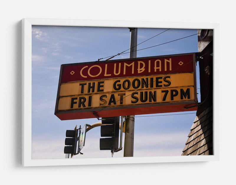 ¡Bienvenido a Astoria! - Del Mundo Imagery | Cuadro decorativo de Canvas Lab