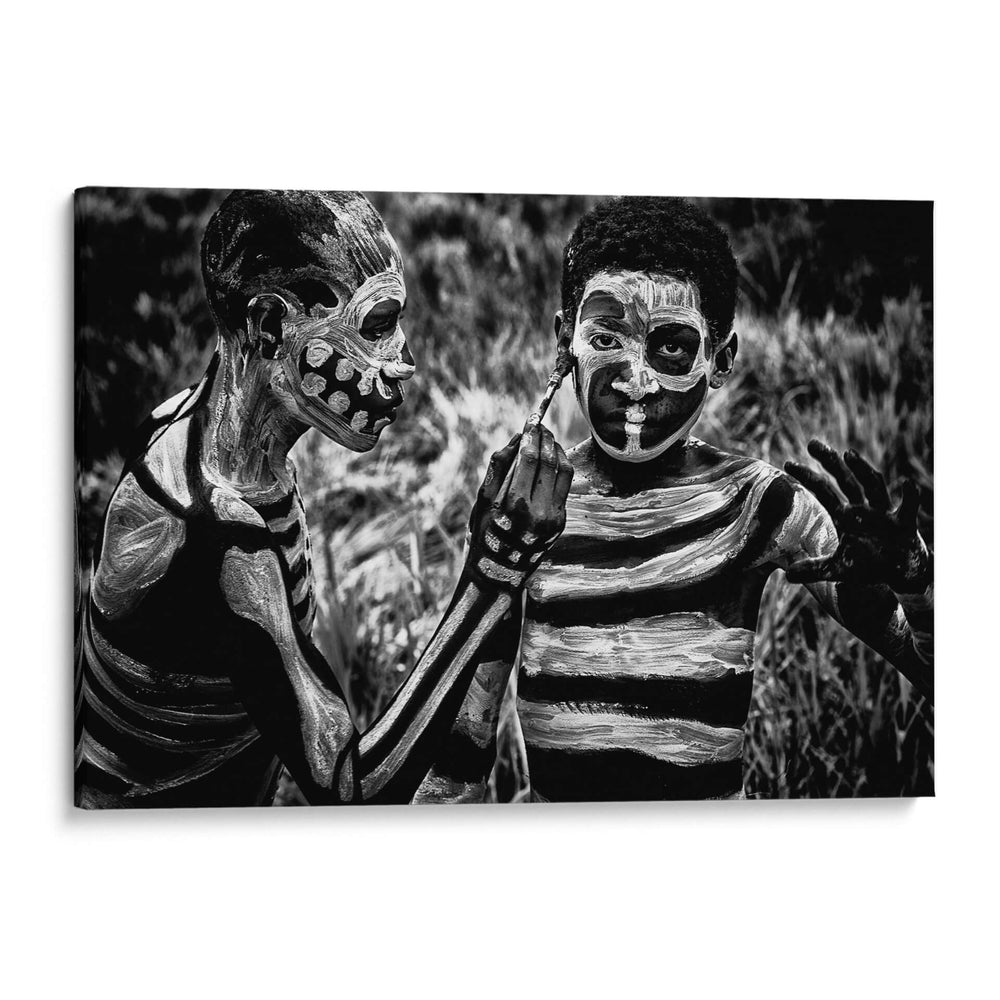 Niños esqueleto - Monte Hagen - Papúa Nueva Guinea - Joxe Inazio Kuesta | Cuadro decorativo de Canvas Lab