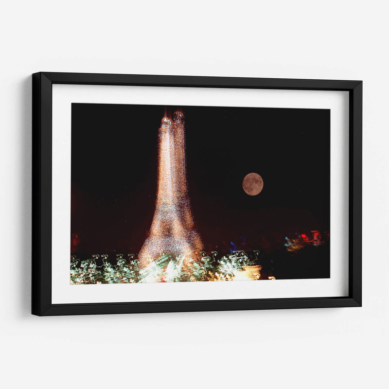Torre Eiffel luces y luna al anochecer - PMOB | Cuadro decorativo de Canvas Lab