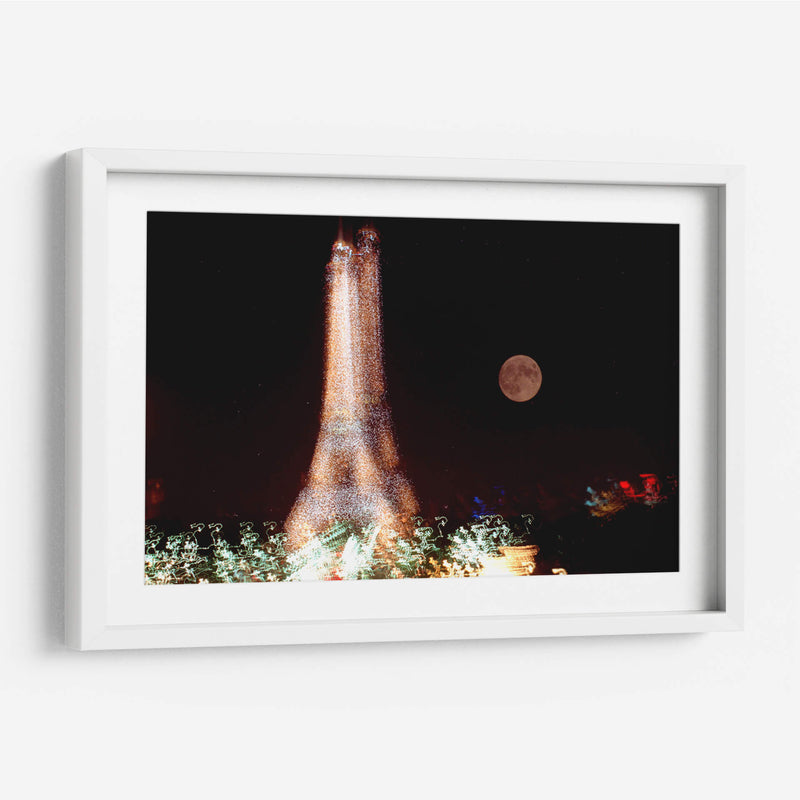 Torre Eiffel luces y luna al anochecer - PMOB | Cuadro decorativo de Canvas Lab