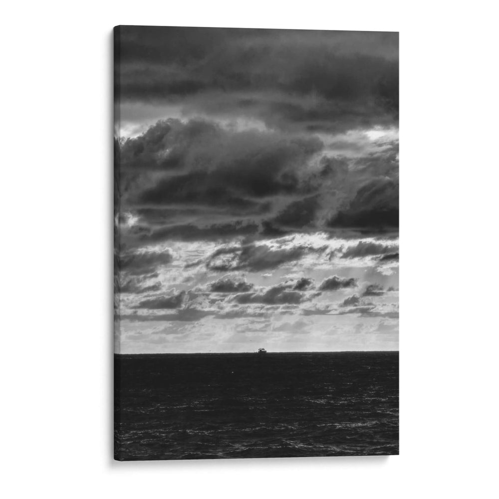 Barco en el horizonte de Vallarta Blanco y Negro - Dreamer Studio | Cuadro decorativo de Canvas Lab