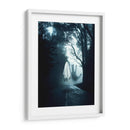 Fantasma de Halloween en la carretera oscura - Ariz Rab | Cuadro decorativo de Canvas Lab