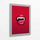 Vampire braces, vertical - Artem Pozdniakov | Cuadro decorativo de Canvas Lab