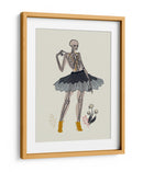 Ilustración n.° 1 de una fashionista gótica en blanco roto - Annick | Cuadro decorativo de Canvas Lab