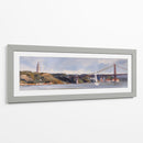 Navegando bajo el Puente de Lisboa - Carlos Franken | Cuadro decorativo de Canvas Lab