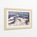 Montañas Nevadas desde el Aire - Wandering Pixels Co. | Cuadro decorativo de Canvas Lab