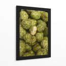 Frutas Tropicales Verdes en el Mercado - Wandering Pixels Co. | Cuadro decorativo de Canvas Lab