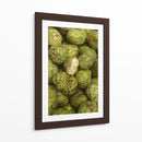Frutas Tropicales Verdes en el Mercado - Wandering Pixels Co. | Cuadro decorativo de Canvas Lab