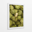 Frutas Tropicales Verdes en el Mercado - Wandering Pixels Co. | Cuadro decorativo de Canvas Lab