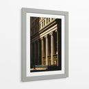 Columnas Neoclásicas con Luz Dorada - Wandering Pixels Co. | Cuadro decorativo de Canvas Lab