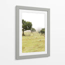 Pradera con Árboles en la Niebla - Wandering Pixels Co. | Cuadro decorativo de Canvas Lab
