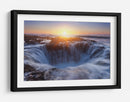 Cascada oceánica de la hora dorada - Miles Morgan | Cuadro decorativo de Canvas Lab