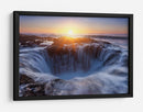 Cascada oceánica de la hora dorada - Miles Morgan | Cuadro decorativo de Canvas Lab